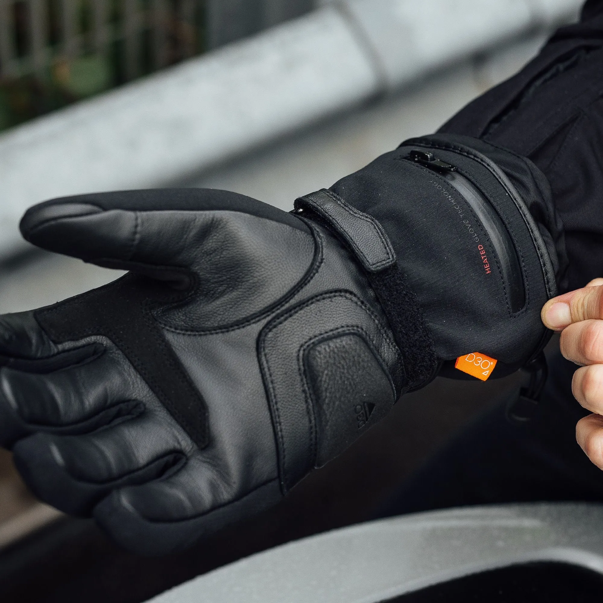 Curborough D3O Heated Glove