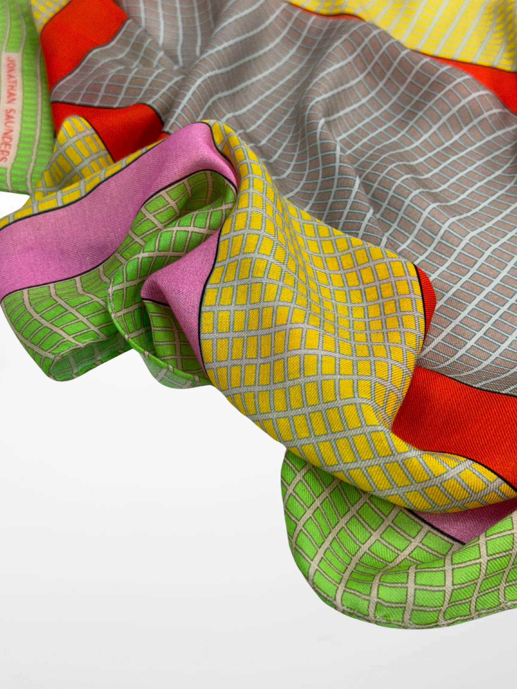 DS-1032 “COLOR MESH" - JONATHAN SAUNDERS DIGITAL PRINT CASHMERE MODAL SCARF. MADE IN ITALY