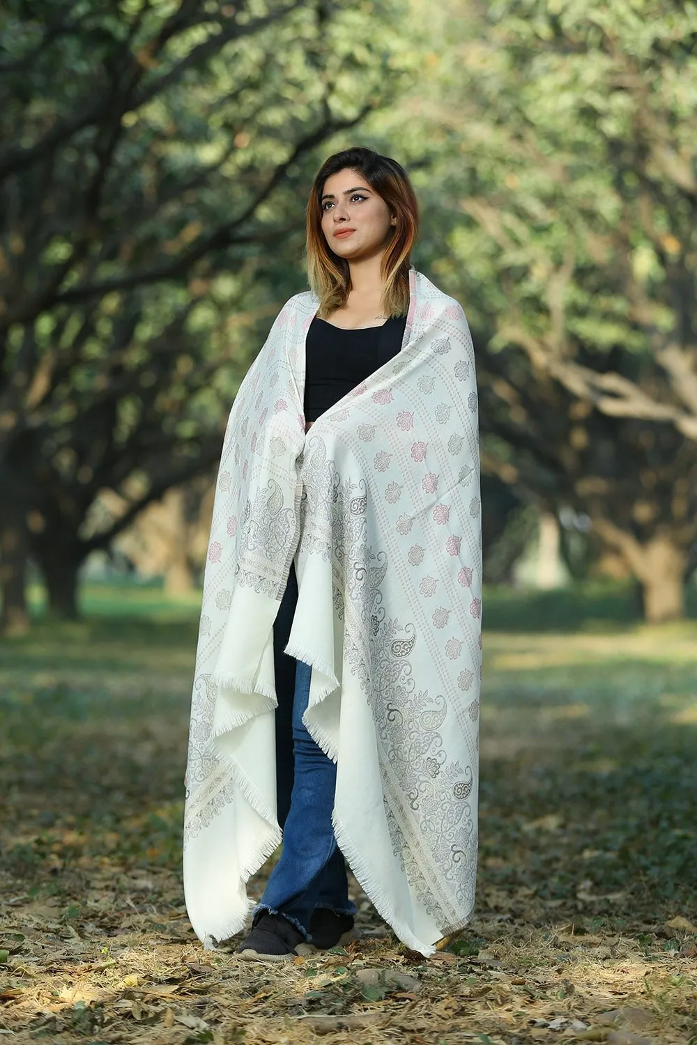 IVORY WHITE (PEARLY) COLOUR KANI SHAWL DEFINES FEMINISM AND ENHANCES GLAMOUR