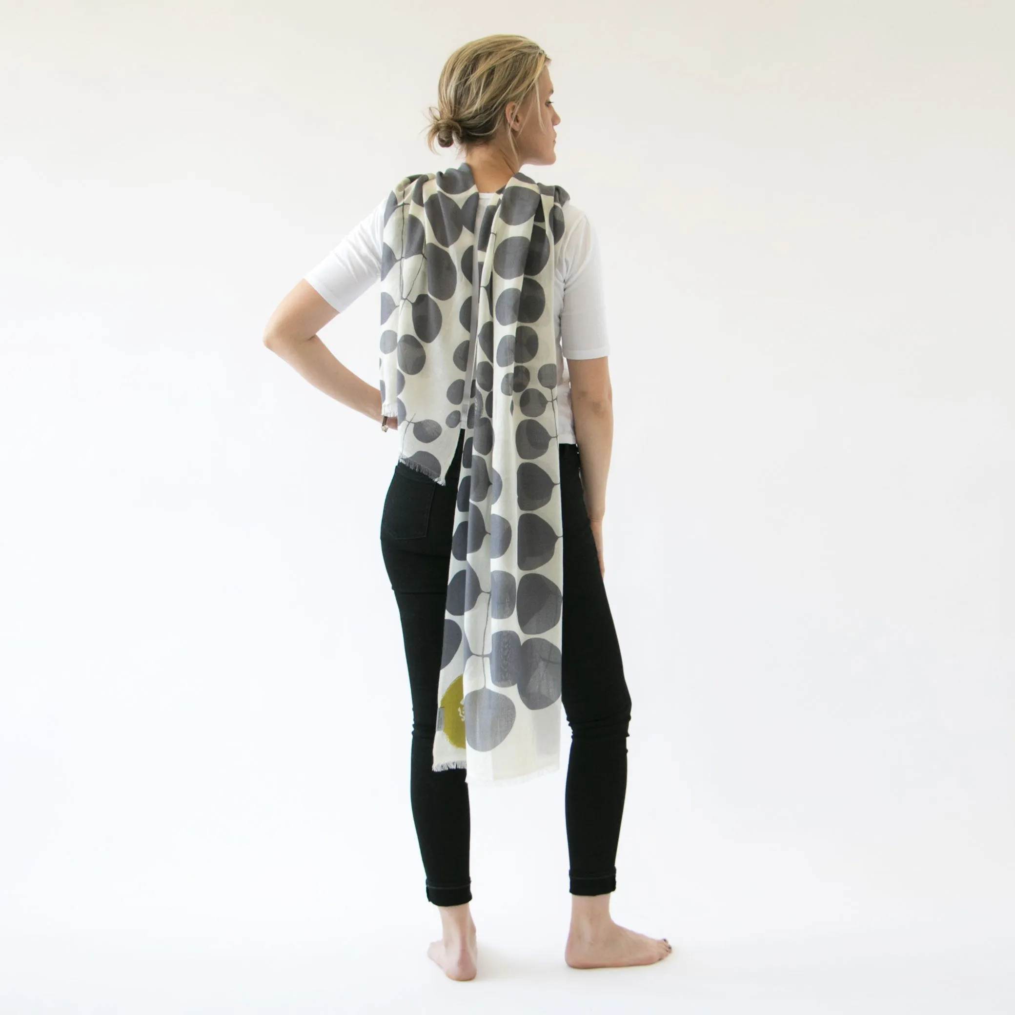 Specials | Large cashmere & merino scarves